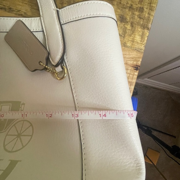 COACH Horse and Carriage Derby Tote in Leather - Picture 10 of 10